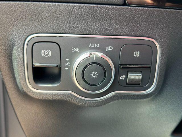 MERCEDES-BENZ GLA 200 d Automatic Business Extra