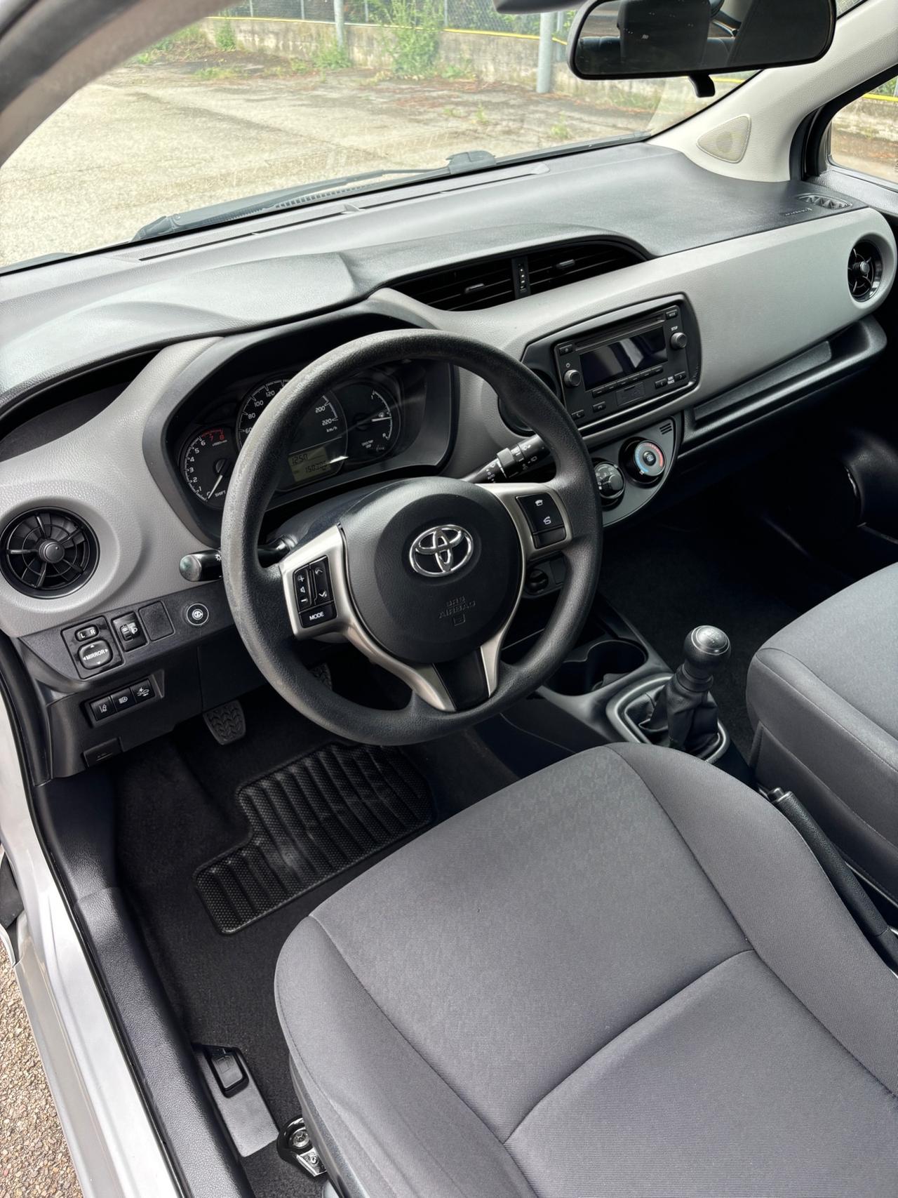 Toyota Yaris 1.0 72 CV 5 porte Cool GPL - 2019