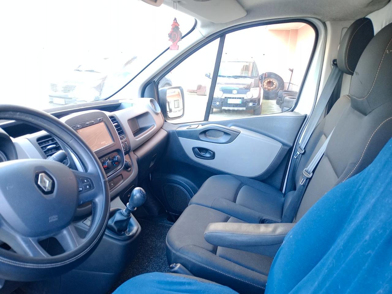 Renault Trafic 1.6dCi 125CV 3 posti porta laterale