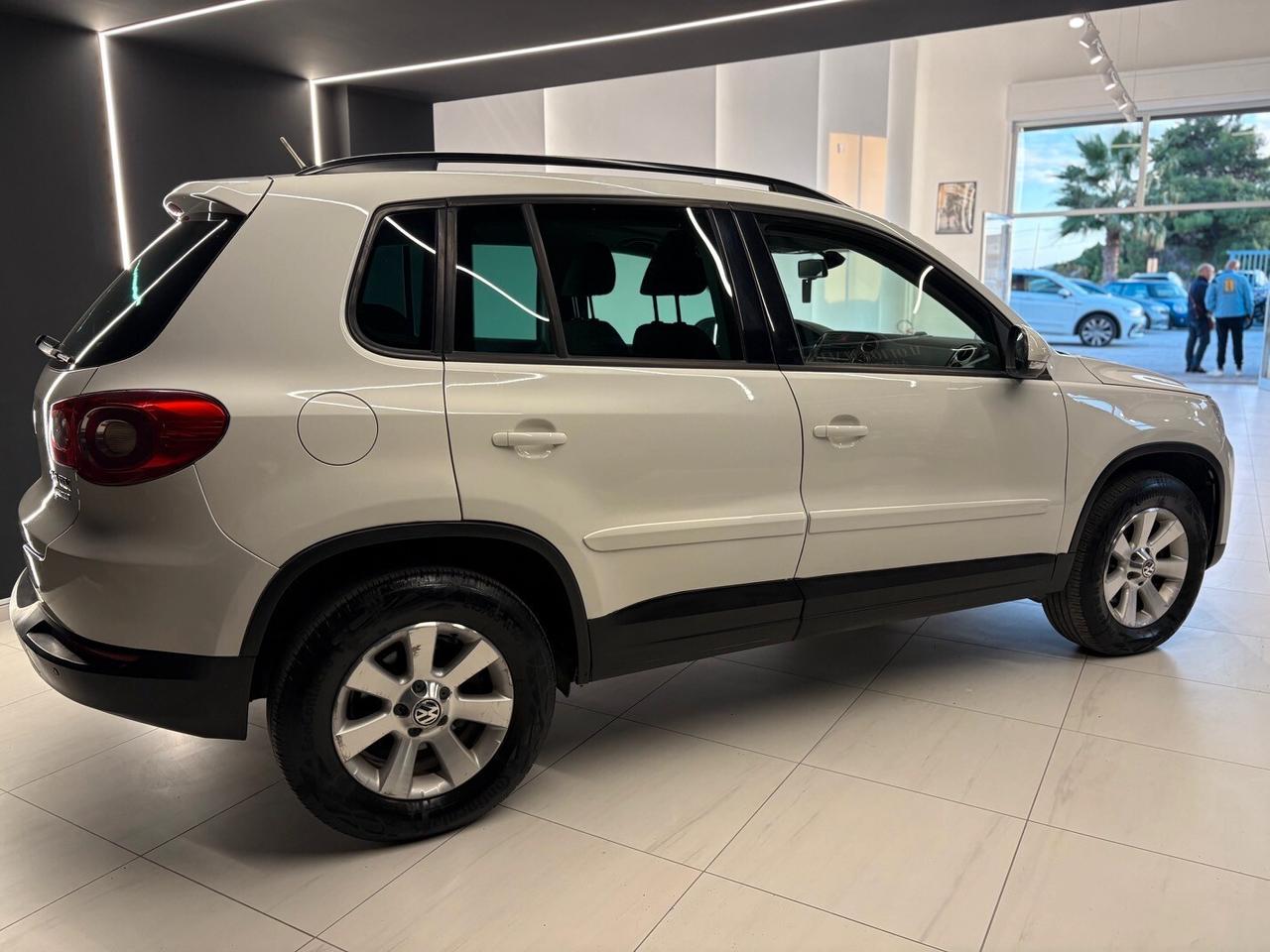 Volkswagen Tiguan 2.0 TDI 140CV 4MOTION 2011