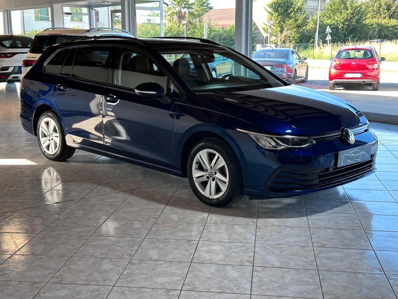 VOLKSWAGEN GOLF VARIANT STATION 2.0 TDI 150 CV DSG SCR LIFE