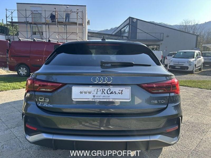 Audi Q3 Sportback 35 2.0 tdi s-tronic