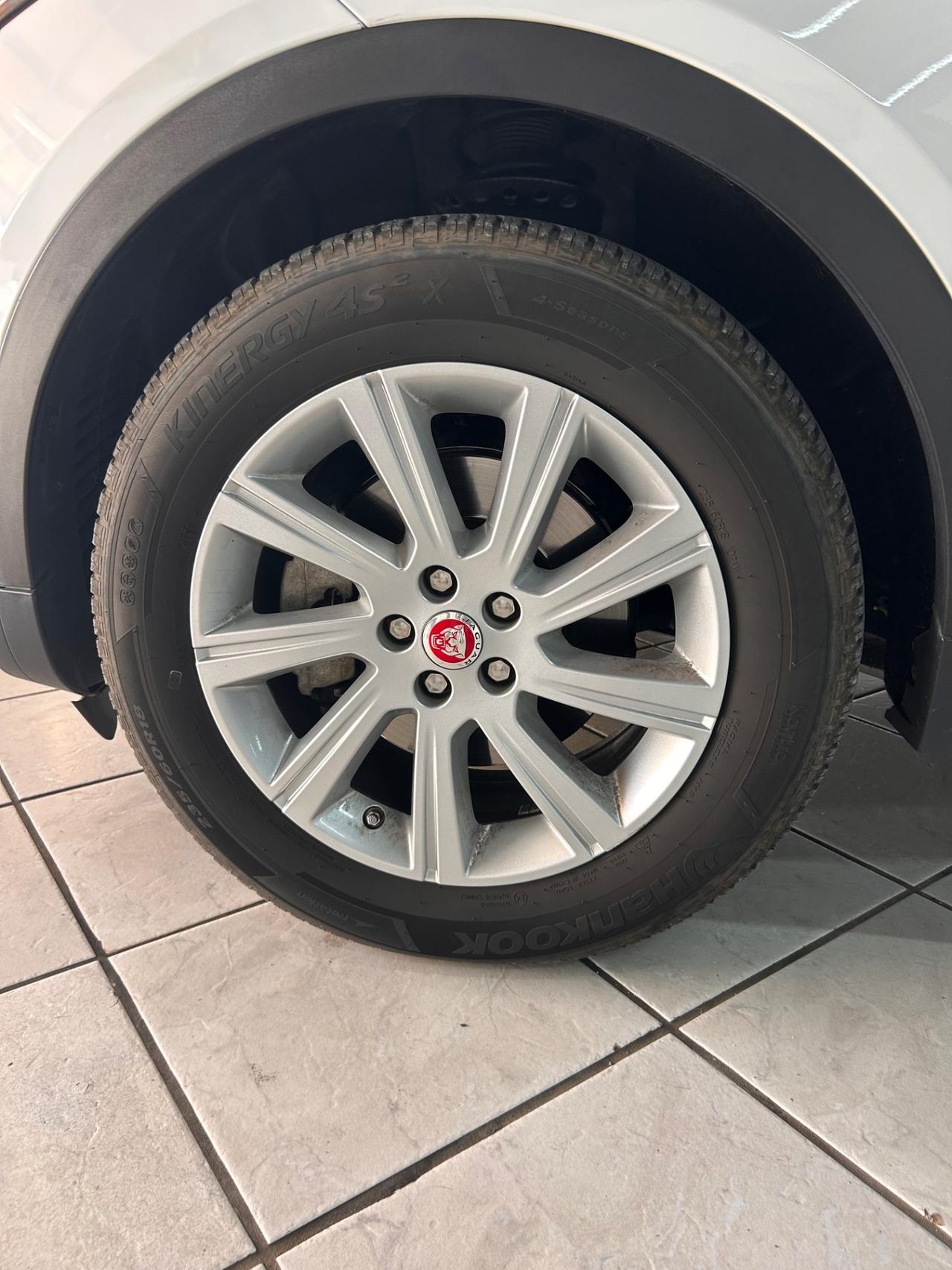 Jaguar E-Pace 2.0D 150 CV R-Dynamic