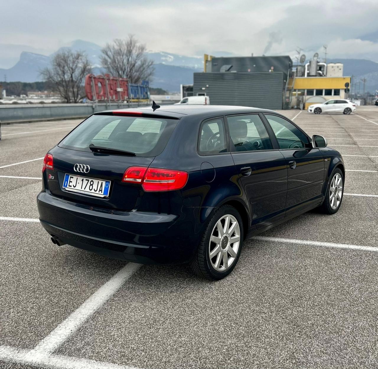 Audi A3 Sportback 2.0 16V TDI Ambition S-Line