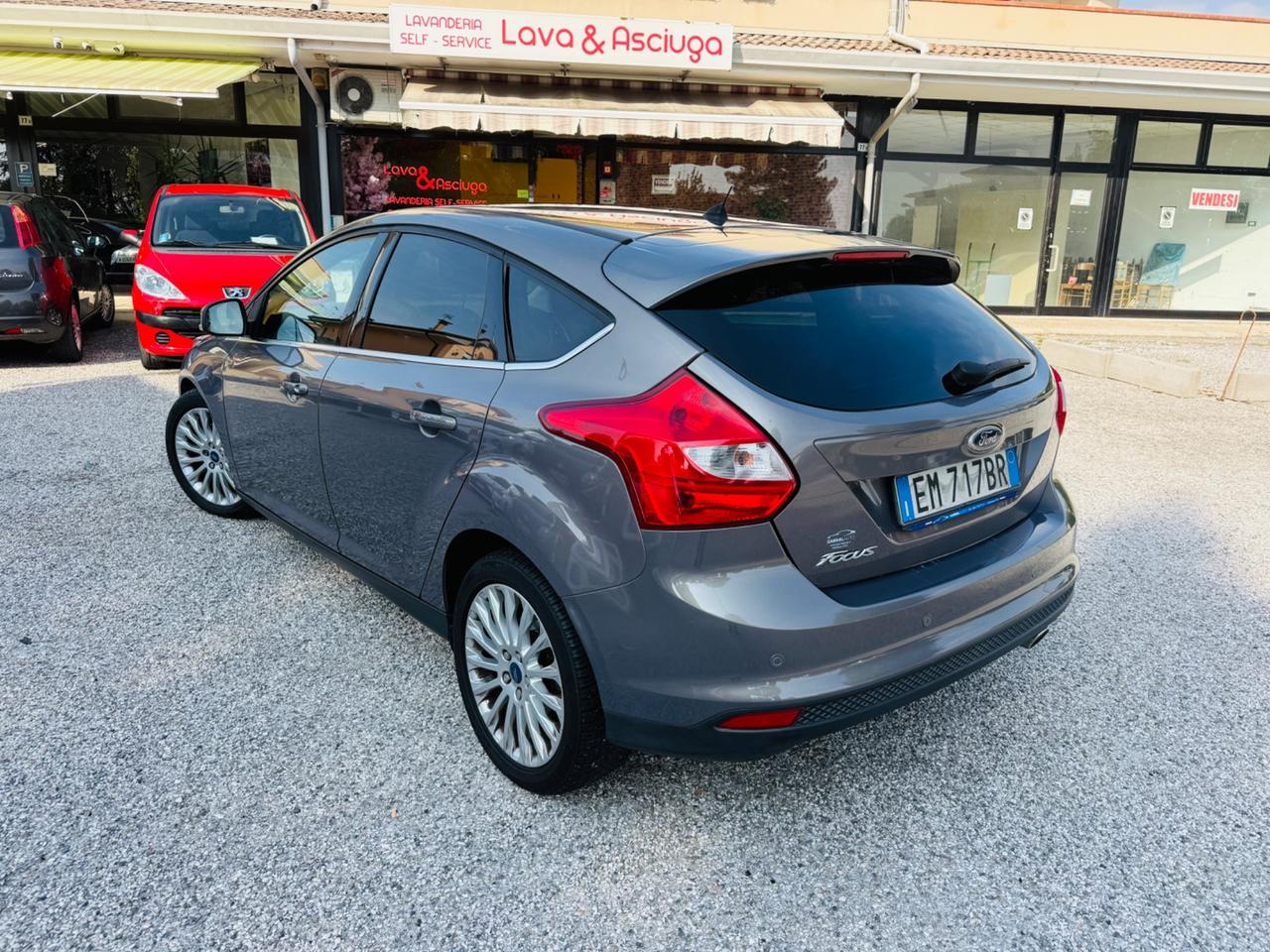 Ford Focus 2.0 TDCi 115 CV Powershift Titanium
