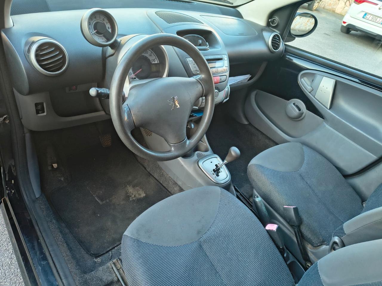 Peugeot 107 AUTOMATICA BENZINA NEOPATENTATI