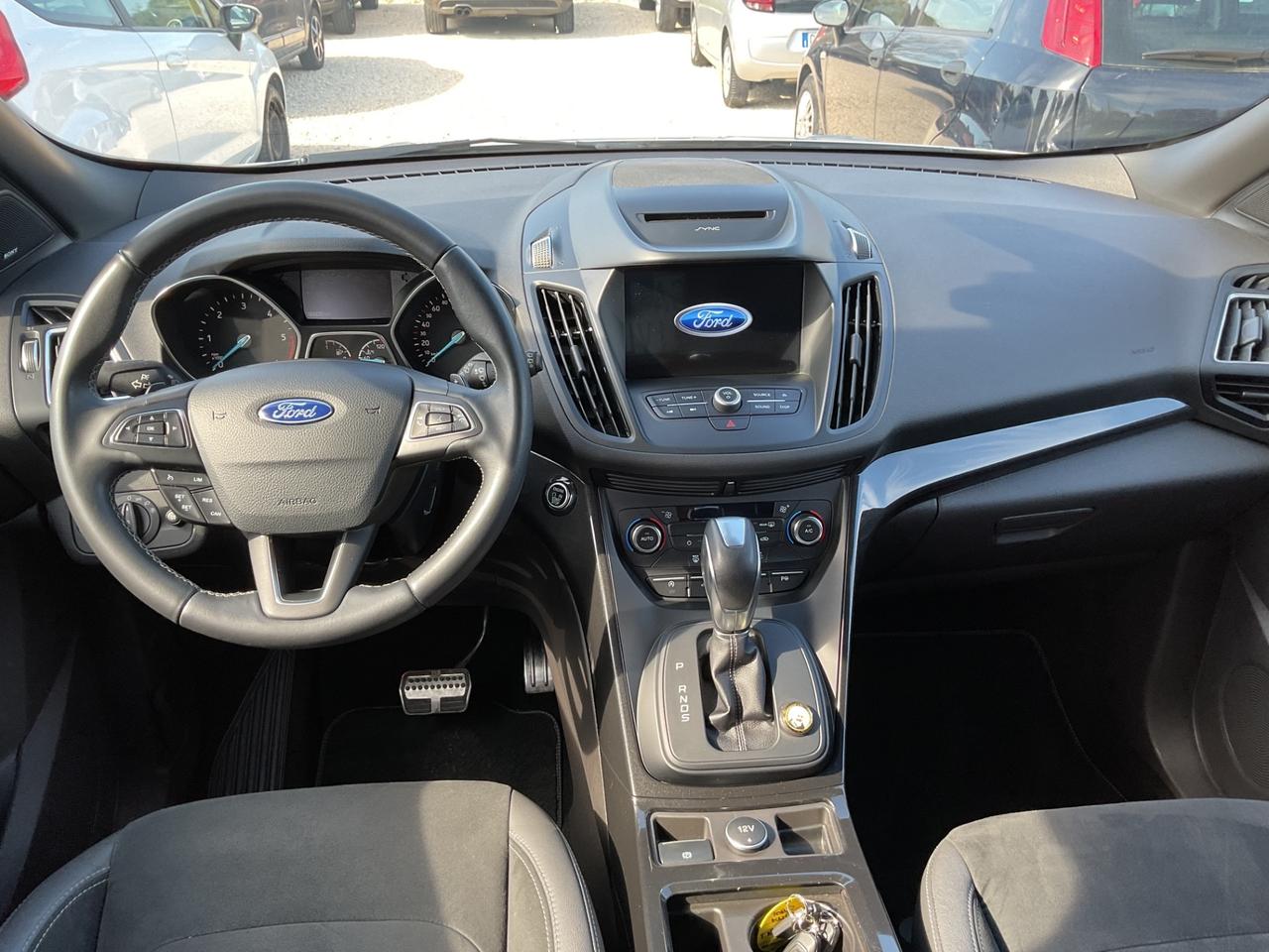 Ford Kuga 1.5 TDCI 120 CV S&S 2WD Powershift ST-Line