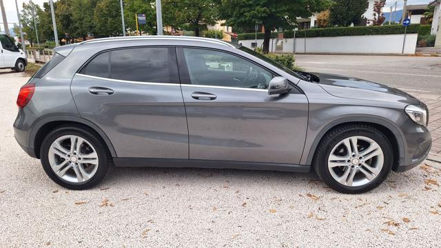 MERCEDES-BENZ GLA 220 CDI Automatic 4Matic Sport N°FG972