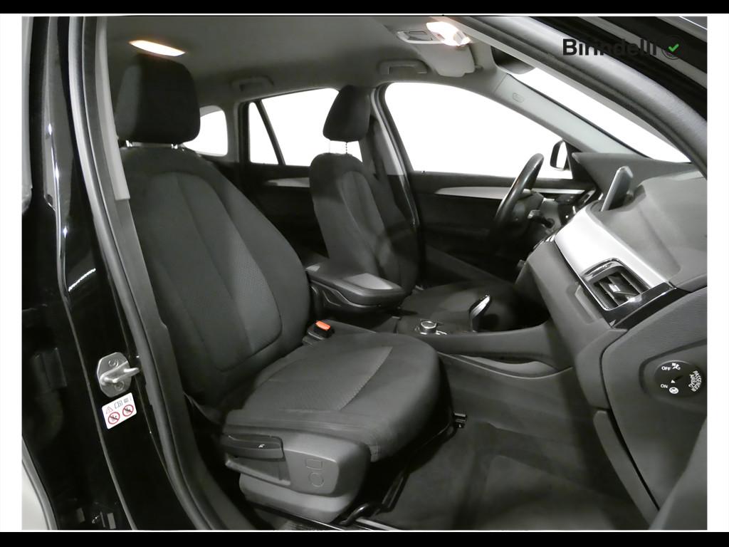 BMW X1 (F48) - X1 sDrive18d Business Advantage