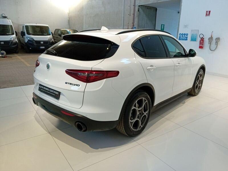 Alfa Romeo Stelvio 2.2 Turbodiesel 190 CV AT8 Q4 Sprint