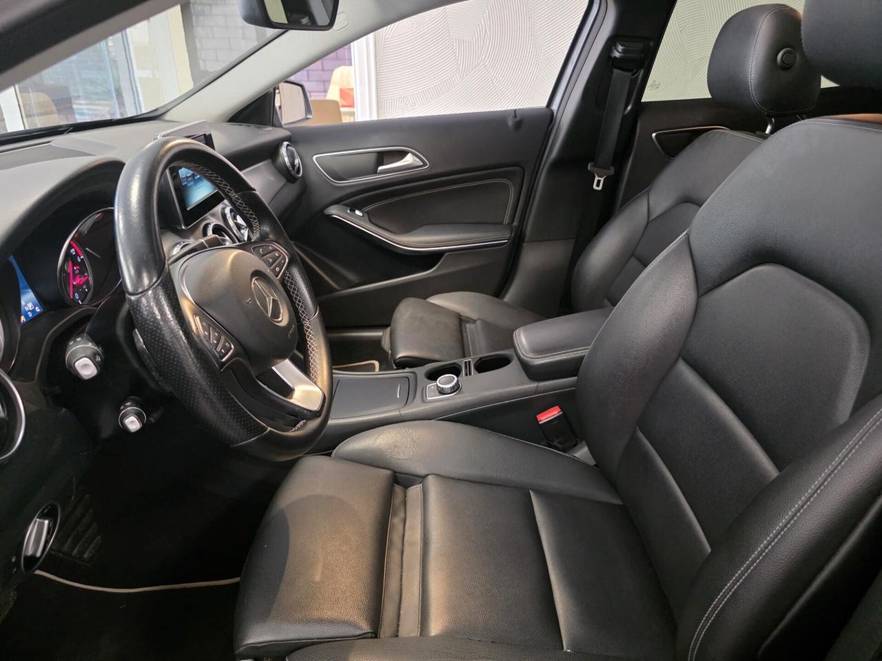 Mercedes-benz GLA 200 180 d Automatic Sport