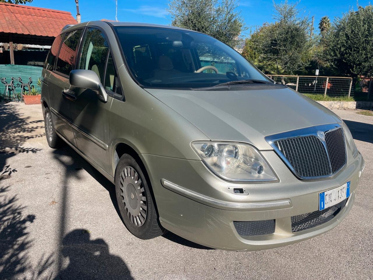 Lancia Phedra 2.0 MJT 136 CV Platino