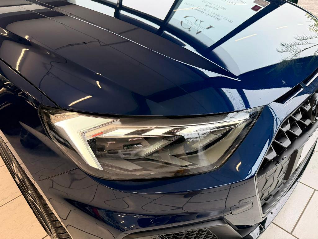 Audi A1 Sportback 30 1.0 tfsi Identity Black 116cv s-tronic