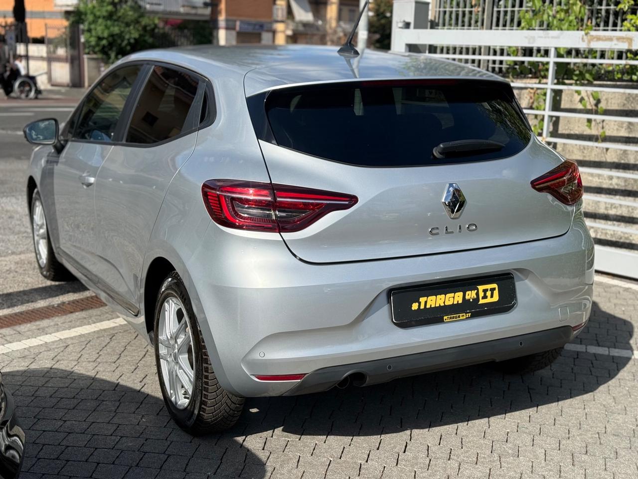 Renault Clio 1.0 90 CV 5 porte Techno GARANTITA PREZZO REALE