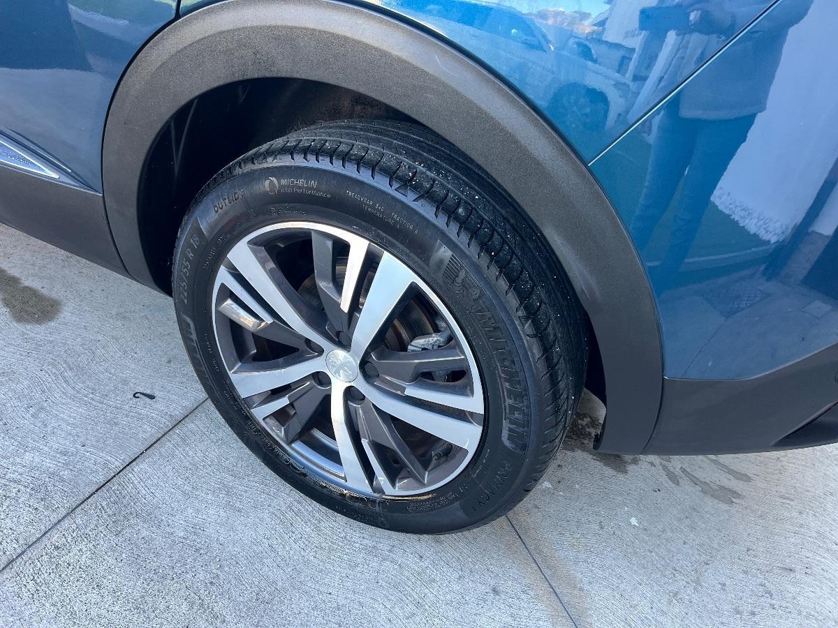 PEUGEOT 3008 BlueHDi 130 EAT8 ALLURE 64.000 KM