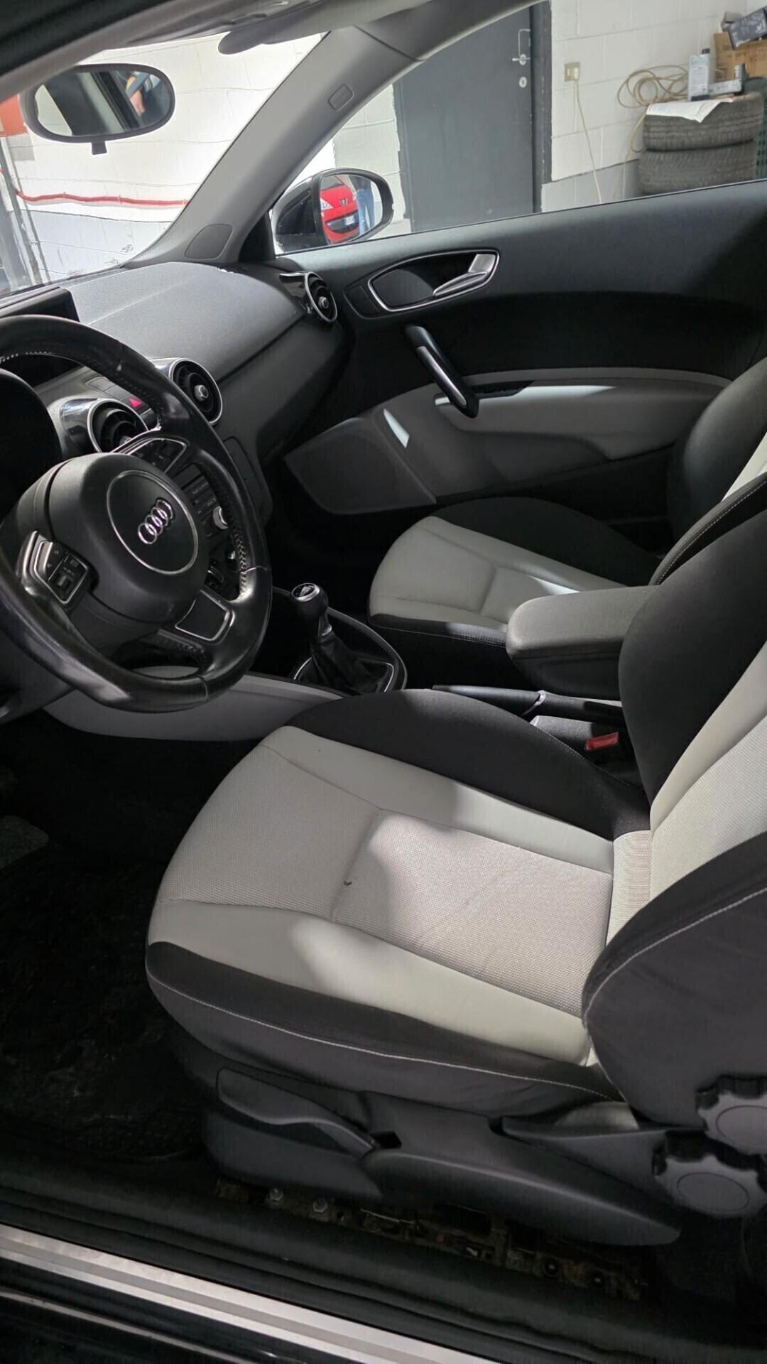 Audi A1 1.2 TFSI NEOPATENTATI+NAVI+BLUETOOTH+PELLE