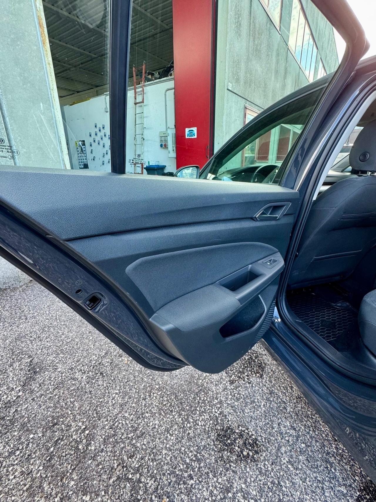Volkswagen Golf 1.0 TSI EVO Life
