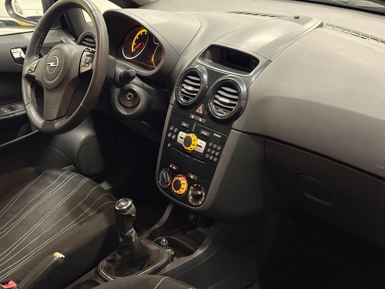 Opel Corsa 1.2 85CV 5 porte GPL-TECH Club