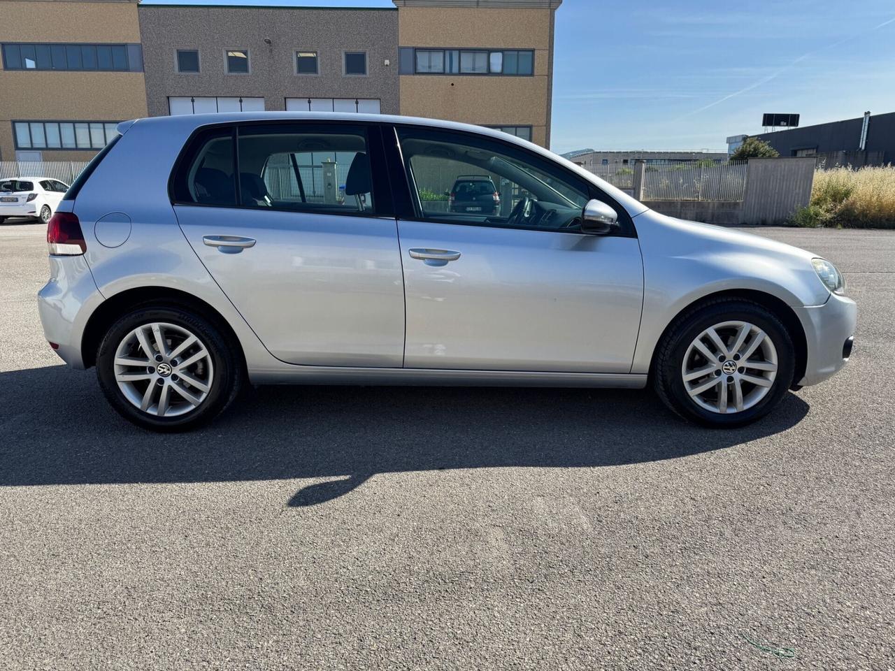 Volkswagen Golf 1.6 TDI DPF 5p. Highline