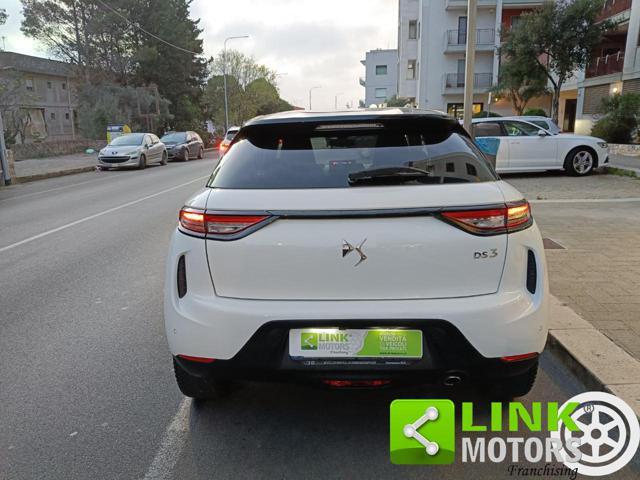 DS AUTOMOBILES DS 3 Crossback BlueHDi 110 So Chic