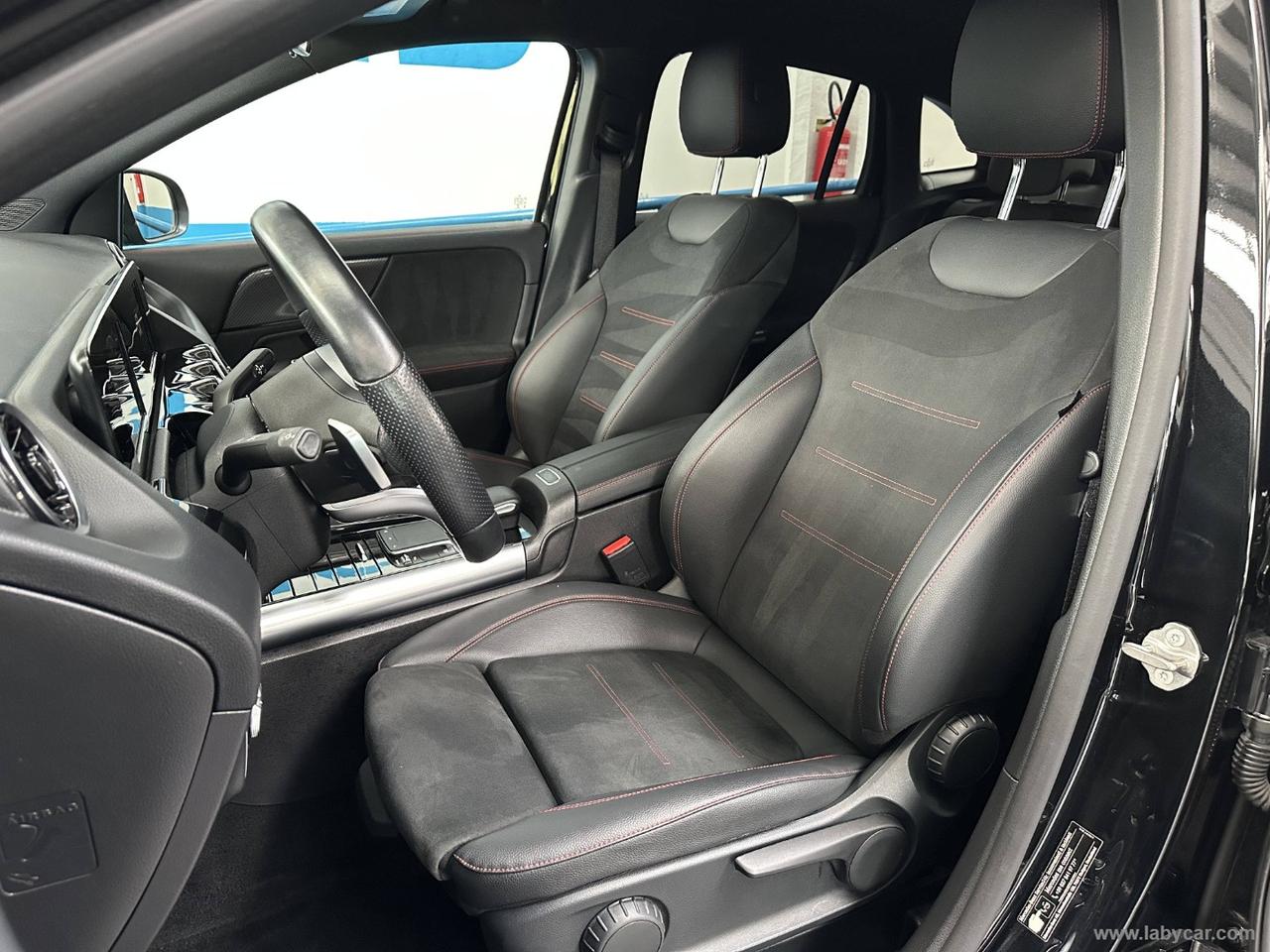 MERCEDES-BENZ GLA 200 Automatic Premium