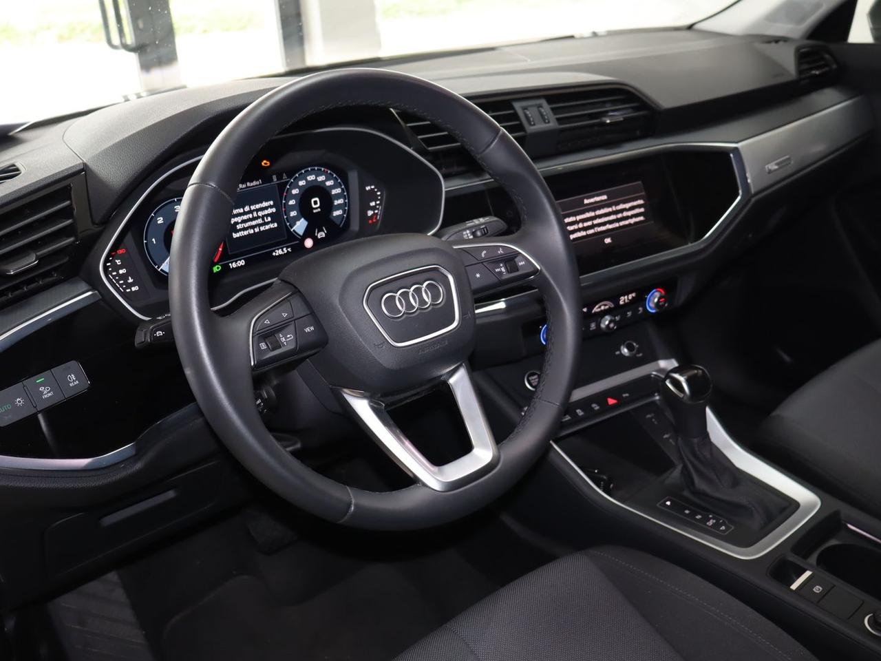 Audi Q3 Business 2.0 35 TDI #10705