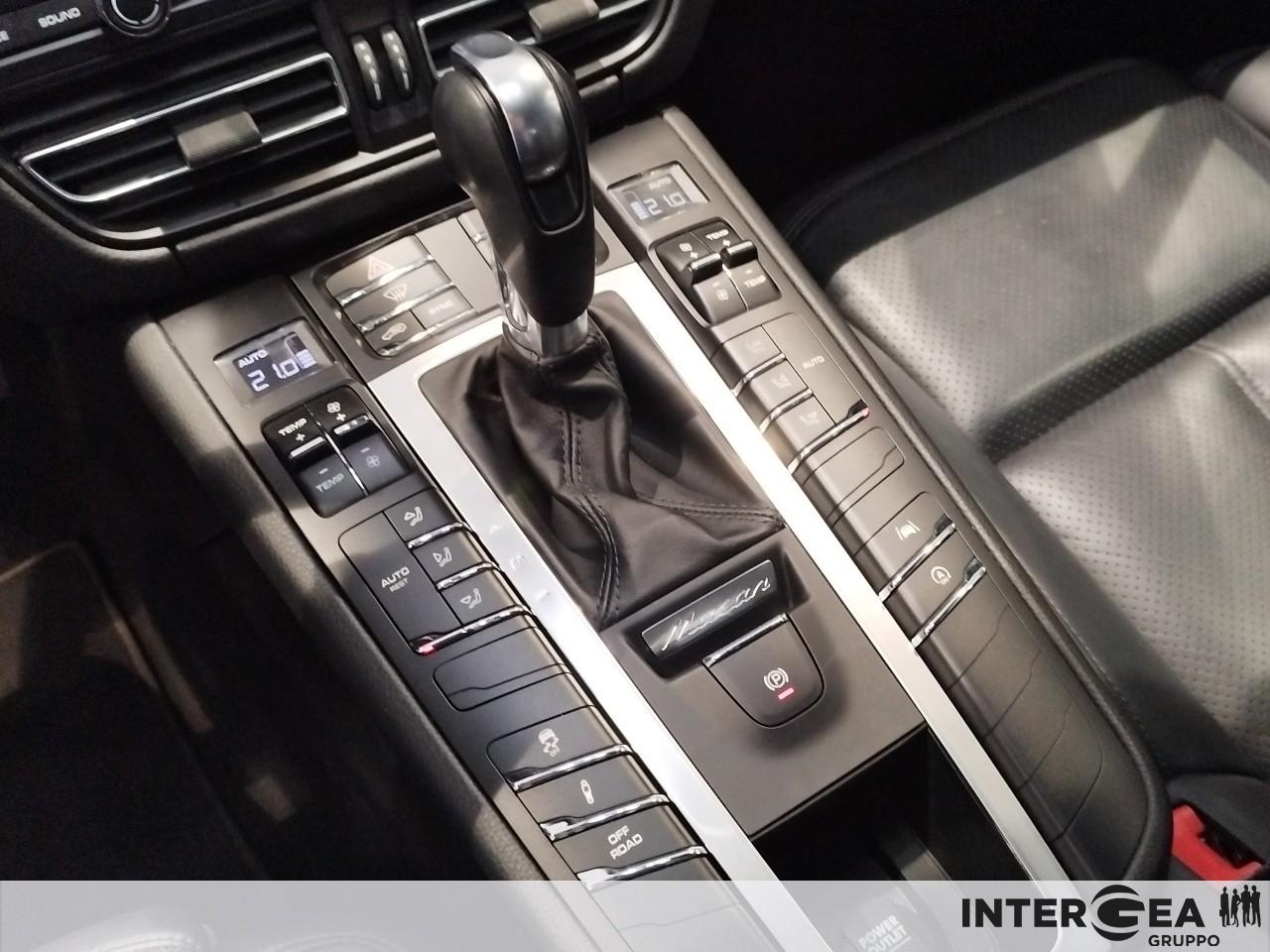 PORSCHE Macan 2.0 245cv pdk