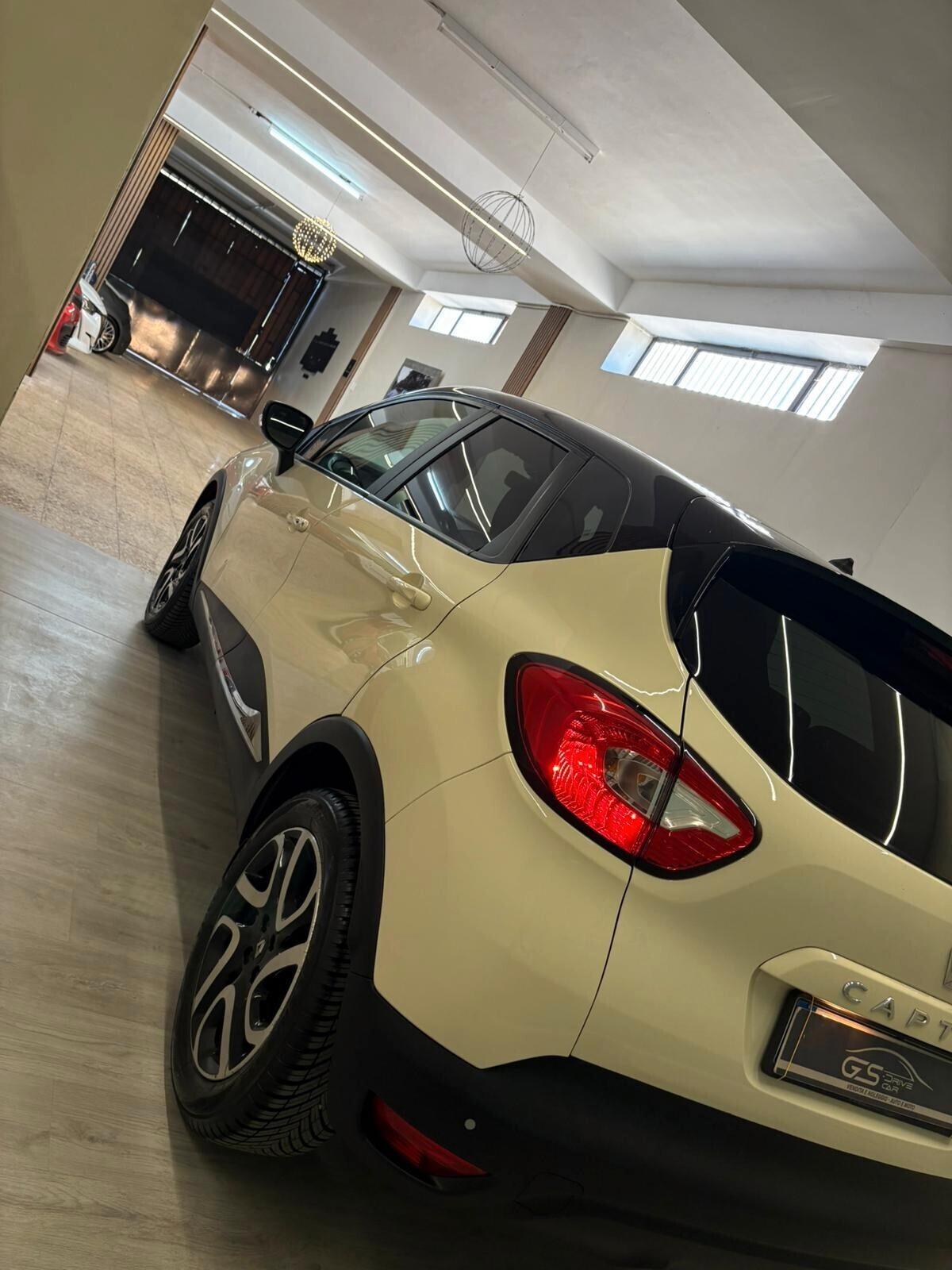 Renault Captur 1.500cc dCi 90cv Allestimento R-Link