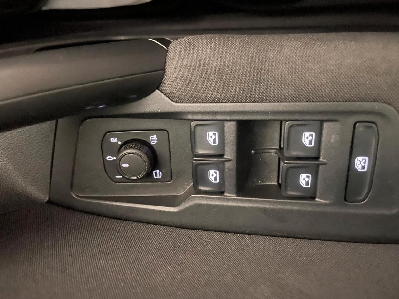 TIGUAN 2.0 TDI 150 CV DSG LIFE – 03/2024 – 84.180 KM CERTIFICATI – GARANZIA 12 MESI!