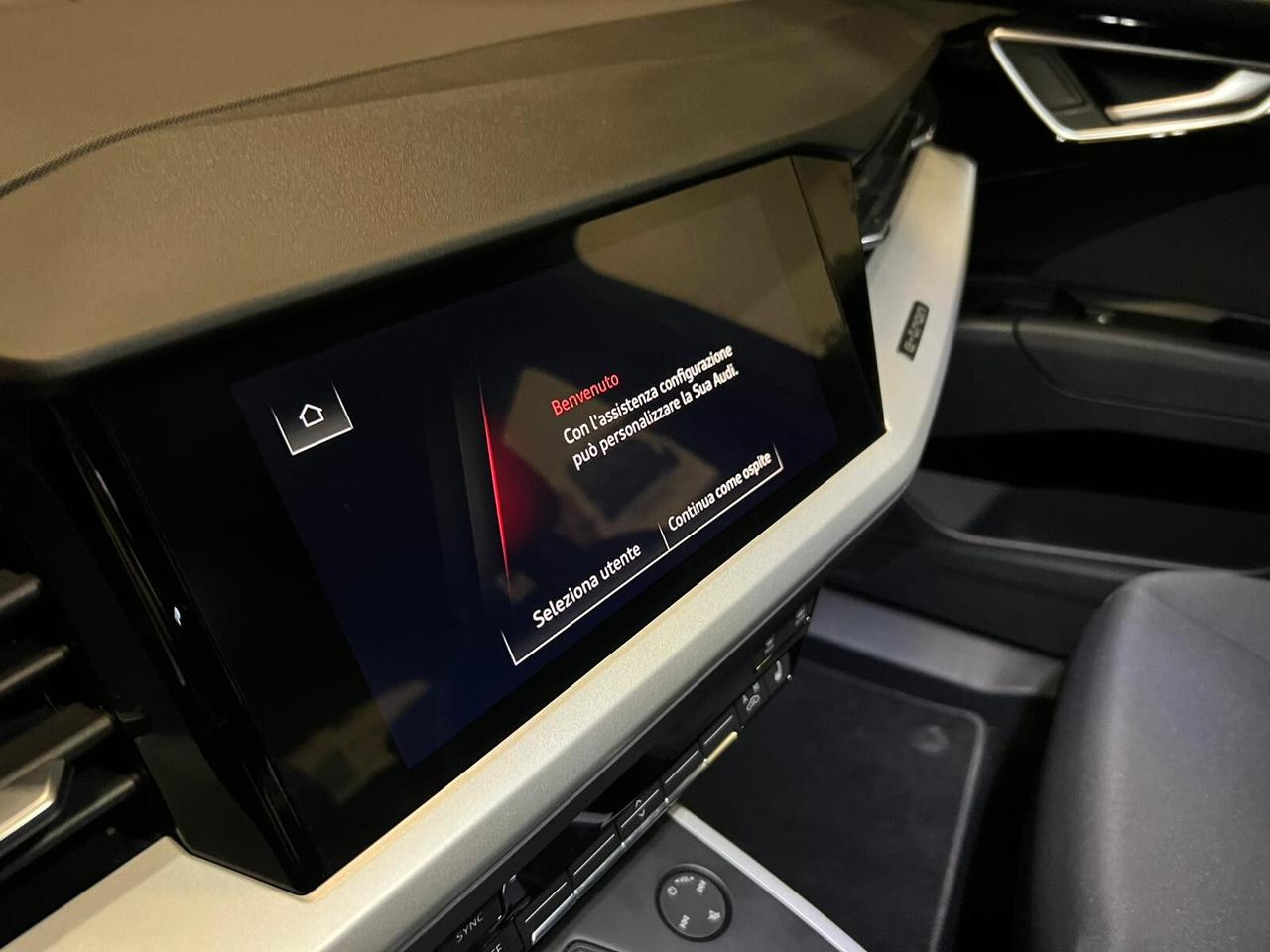 Audi Q4 45 e-tron quattro Business Advanced