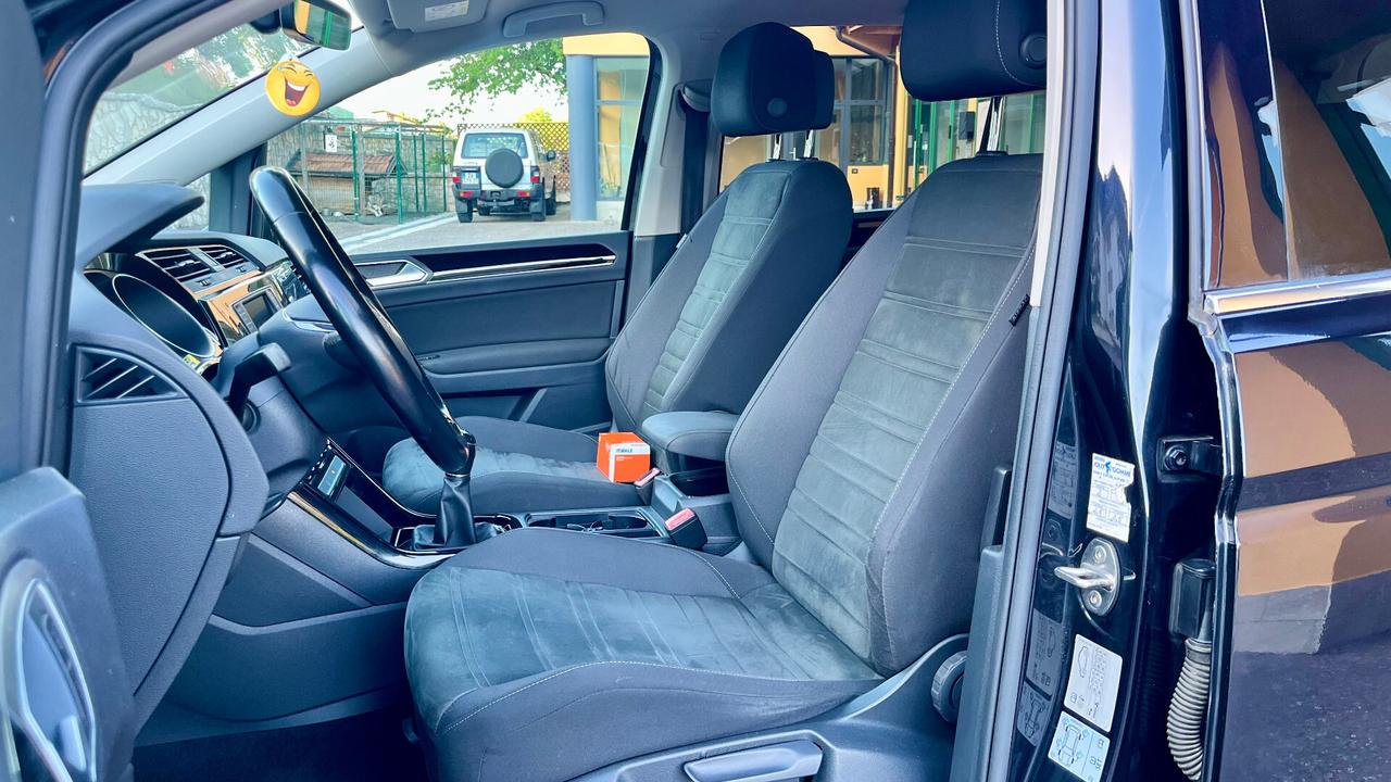 Volkswagen Touran 2.0 TDI 150 CV 7 posti