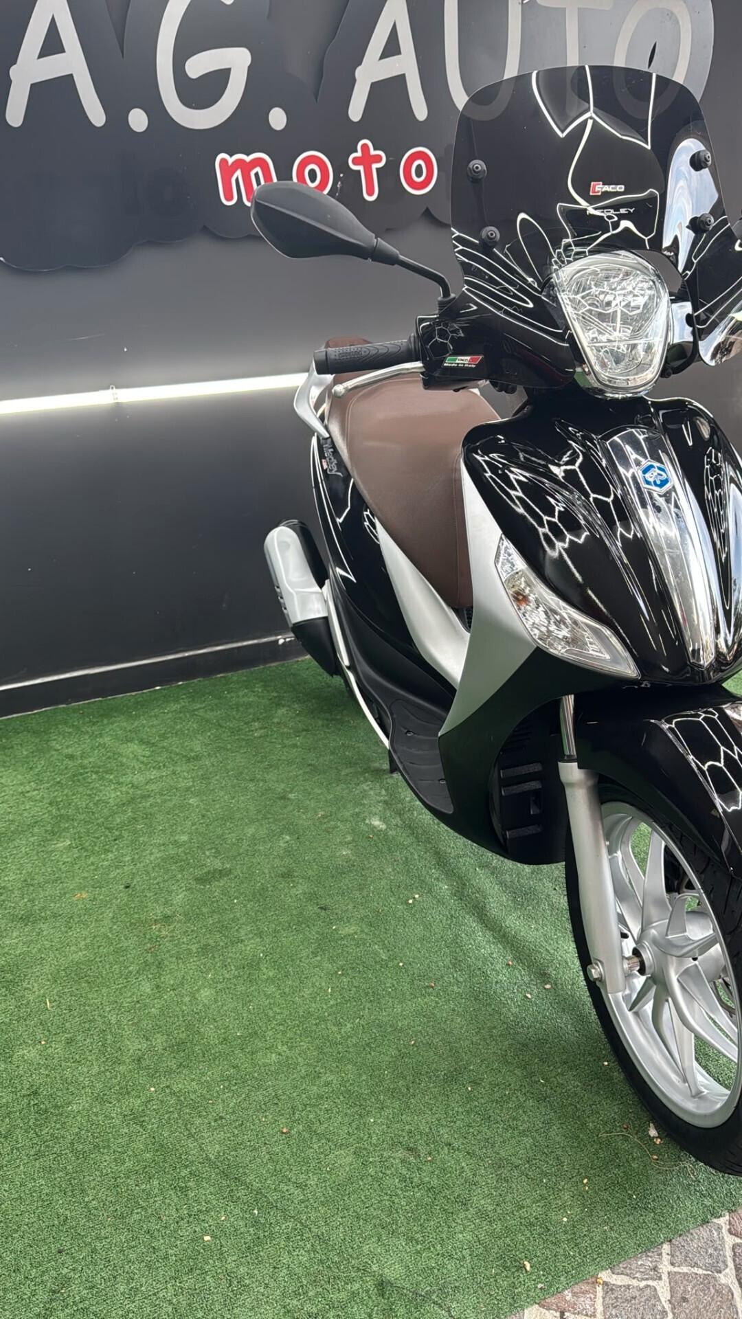 Piaggio Medley 125