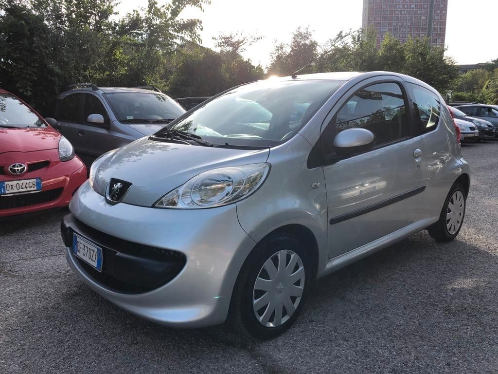 Peugeot 107 1.0 68CV 3p. Sweet Years OK Neop��atentati