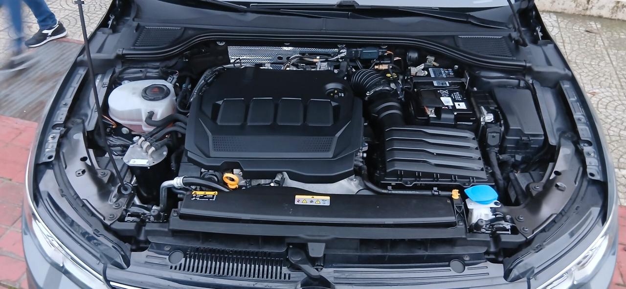 Volkswagen GOLF 8 TDI 2.0 SCR STYLE 116 CV