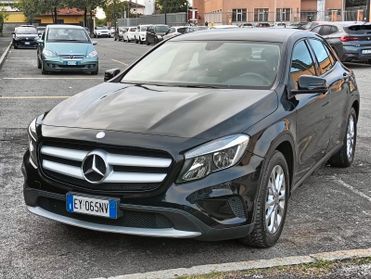 Mercedes-benz GLA 180 d Premium..CELL 320 147 1147 WUATSAPP
