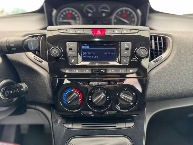 LANCIA Ypsilon 1.0 FireFly Hybrid GPL Ecochic Silver