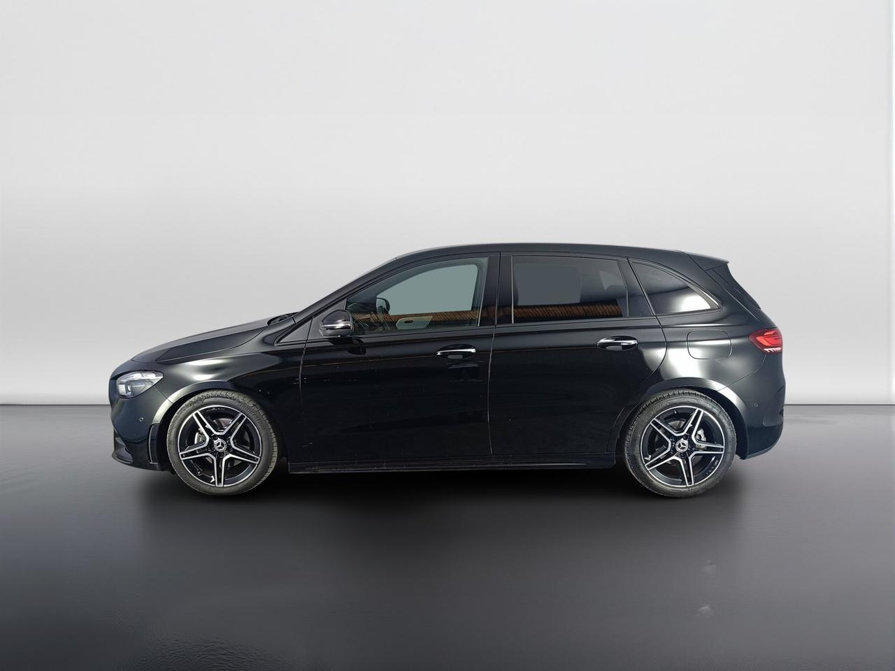 Mercedes-Benz Classe B - W247 2023 - B 180 d AMG Line Premium auto
