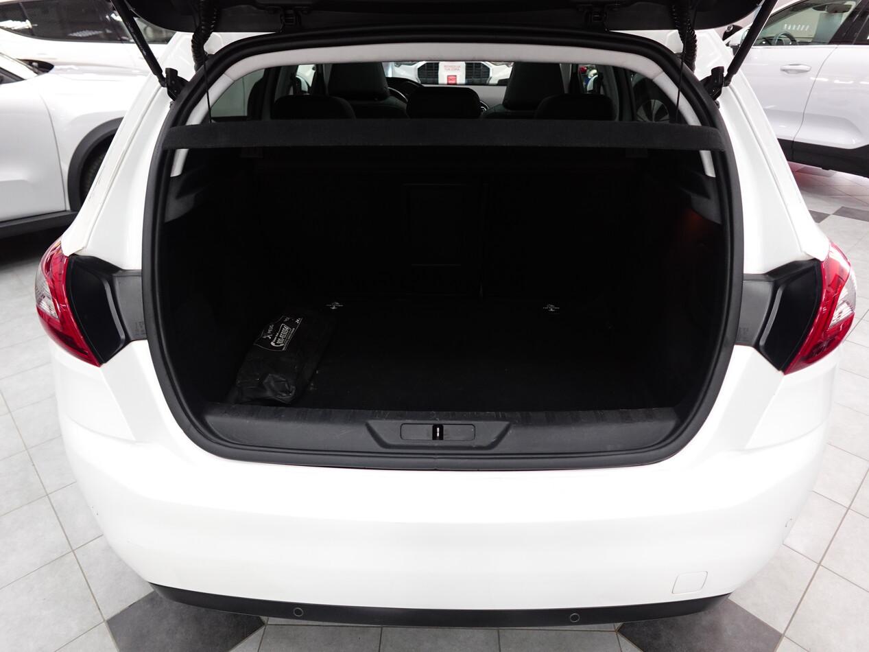 Peugeot 308 1.6 BlueHDI 120 CV EAT6 ALLURE