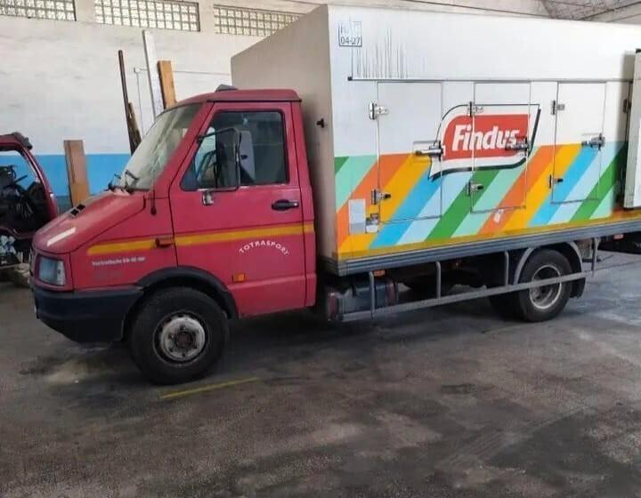 IVECO DAILY 59.12 CON CASSA CONGELATORE