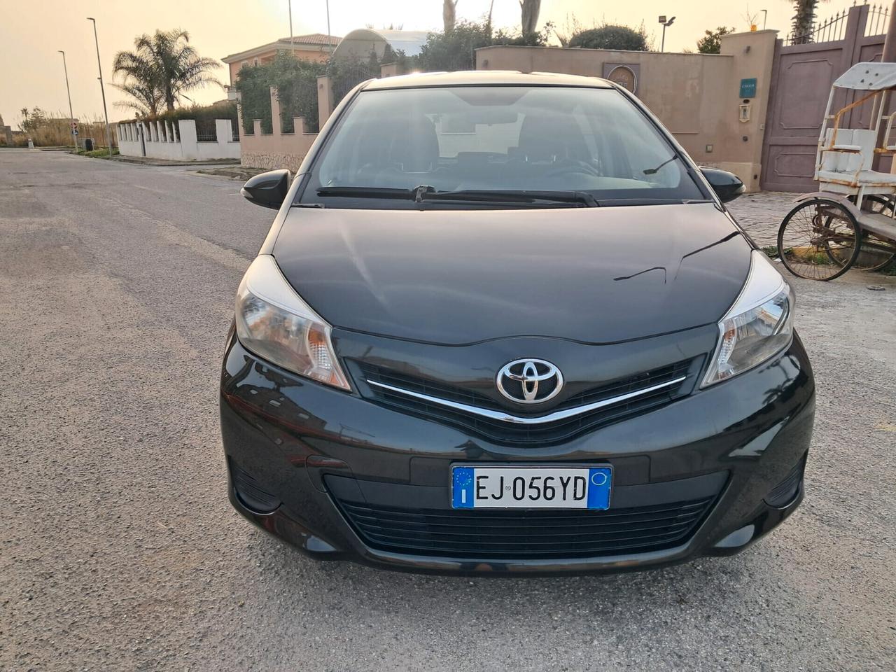 Toyota Yaris 1.0 5 porte Lounge