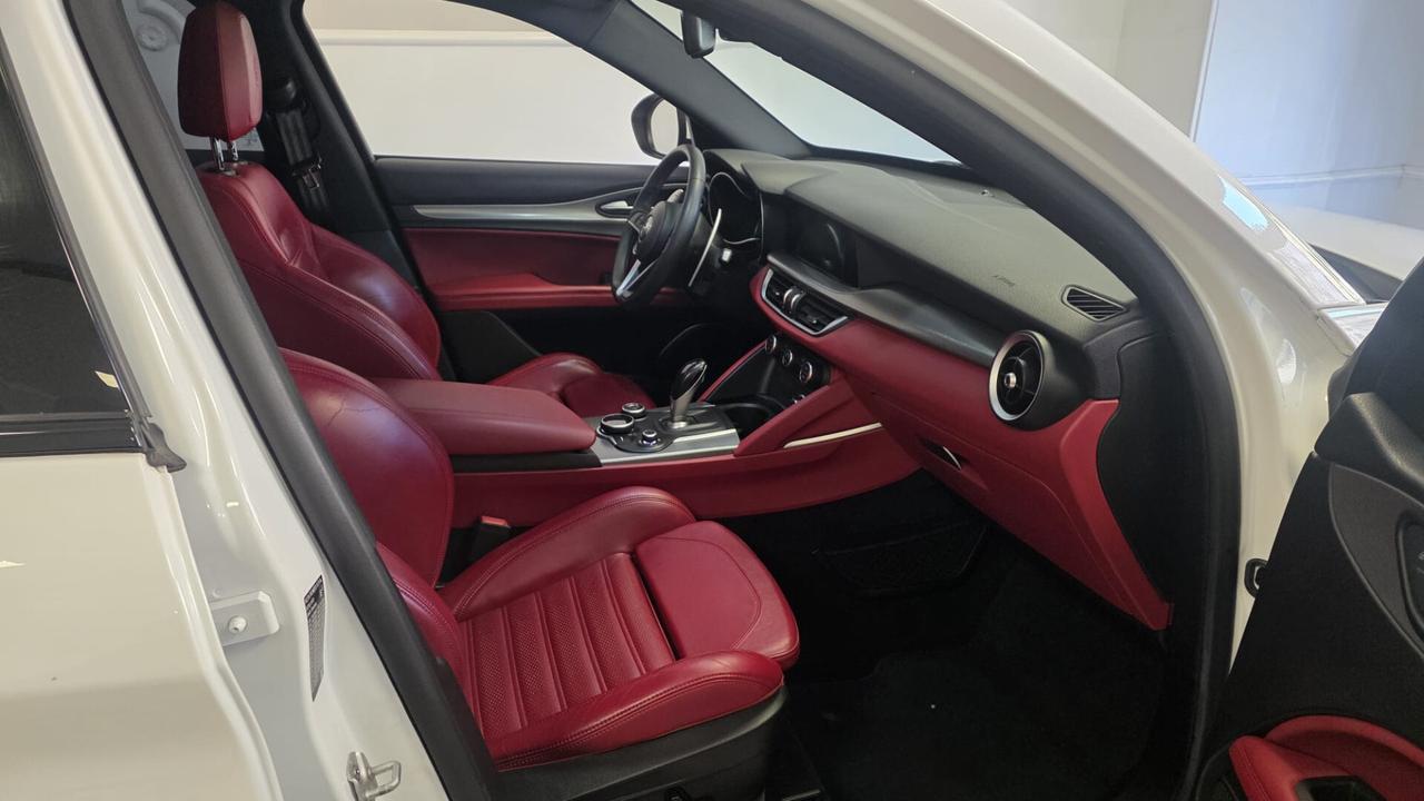 Alfa Romeo Stelvio 210 CV Q4 Executive garanzia 12 mesi