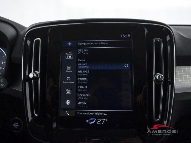 VOLVO XC40 D3 Momentum - AUTOCARRO N1