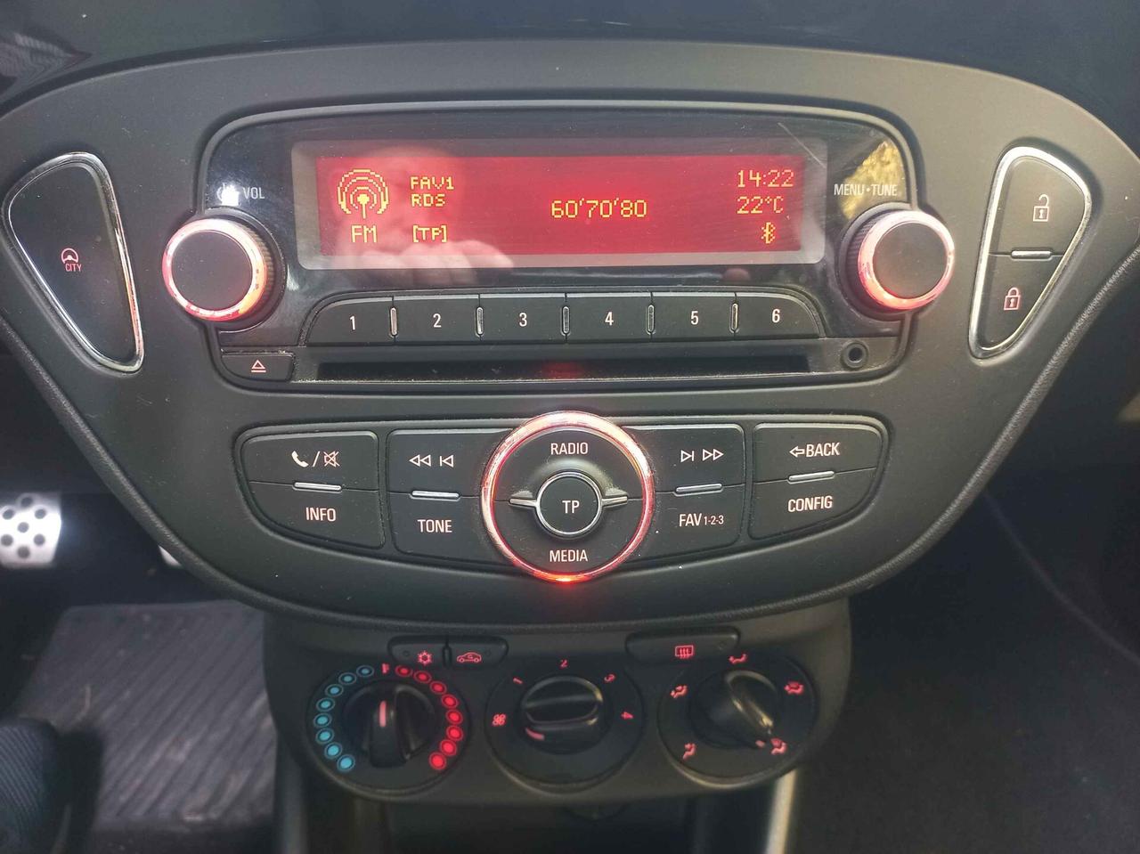 Opel Corsa 1.2 5 porte b-Color