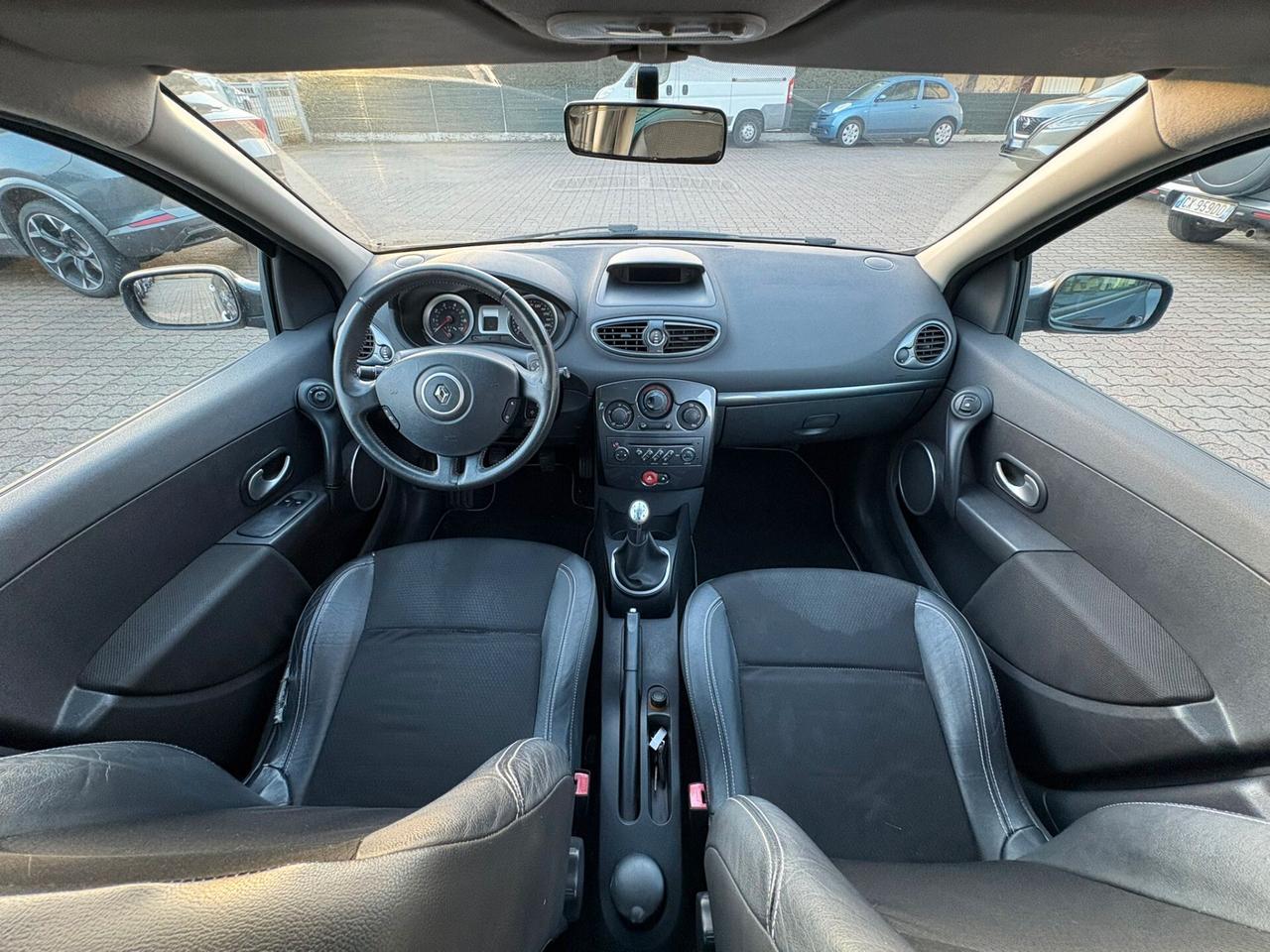 RENAULT CLIO LE IENE 1.2 BENZINA SI A NEOPATENTATI