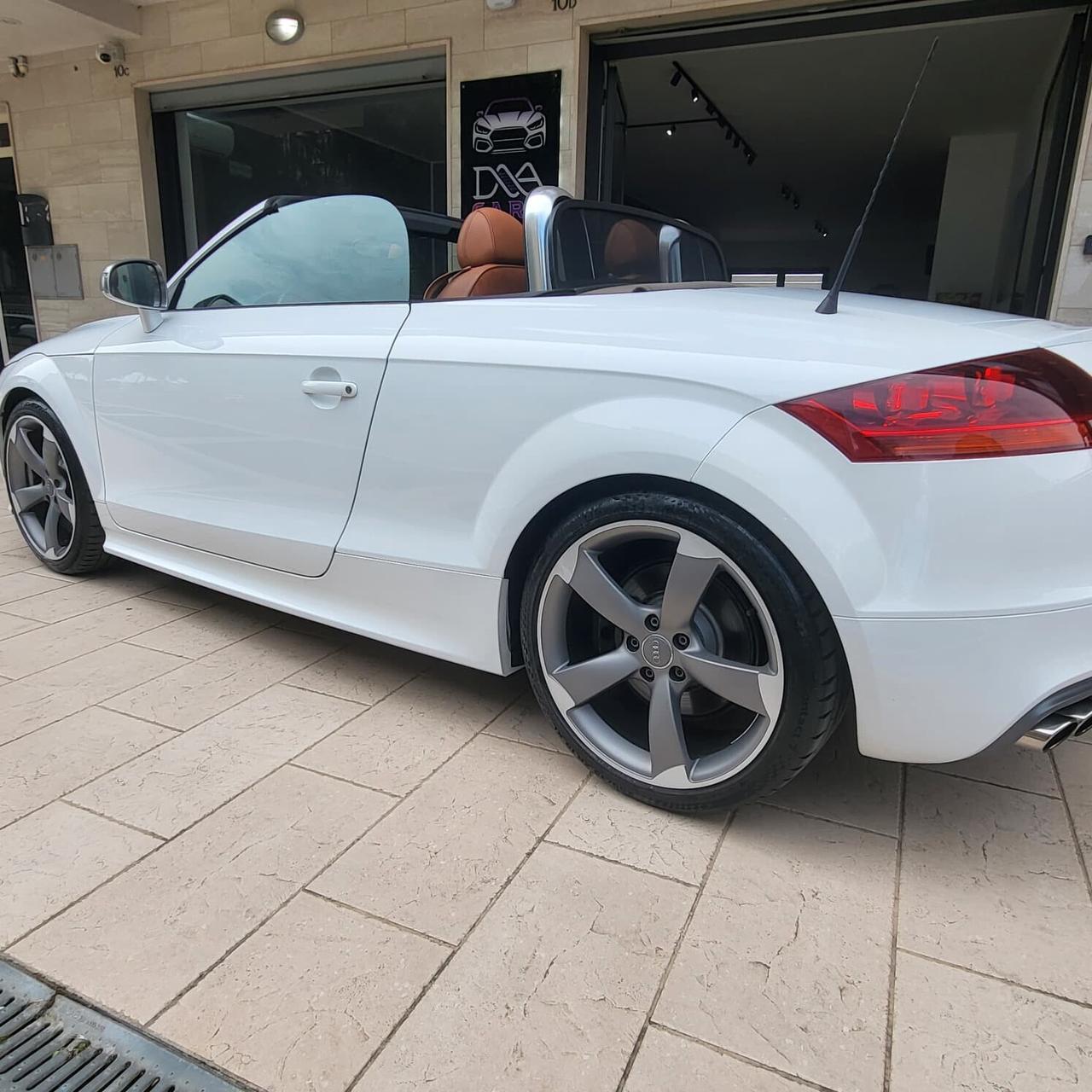 Audi TT TTS Roadster 2.0 272 CV TFSI quattro S tronic
