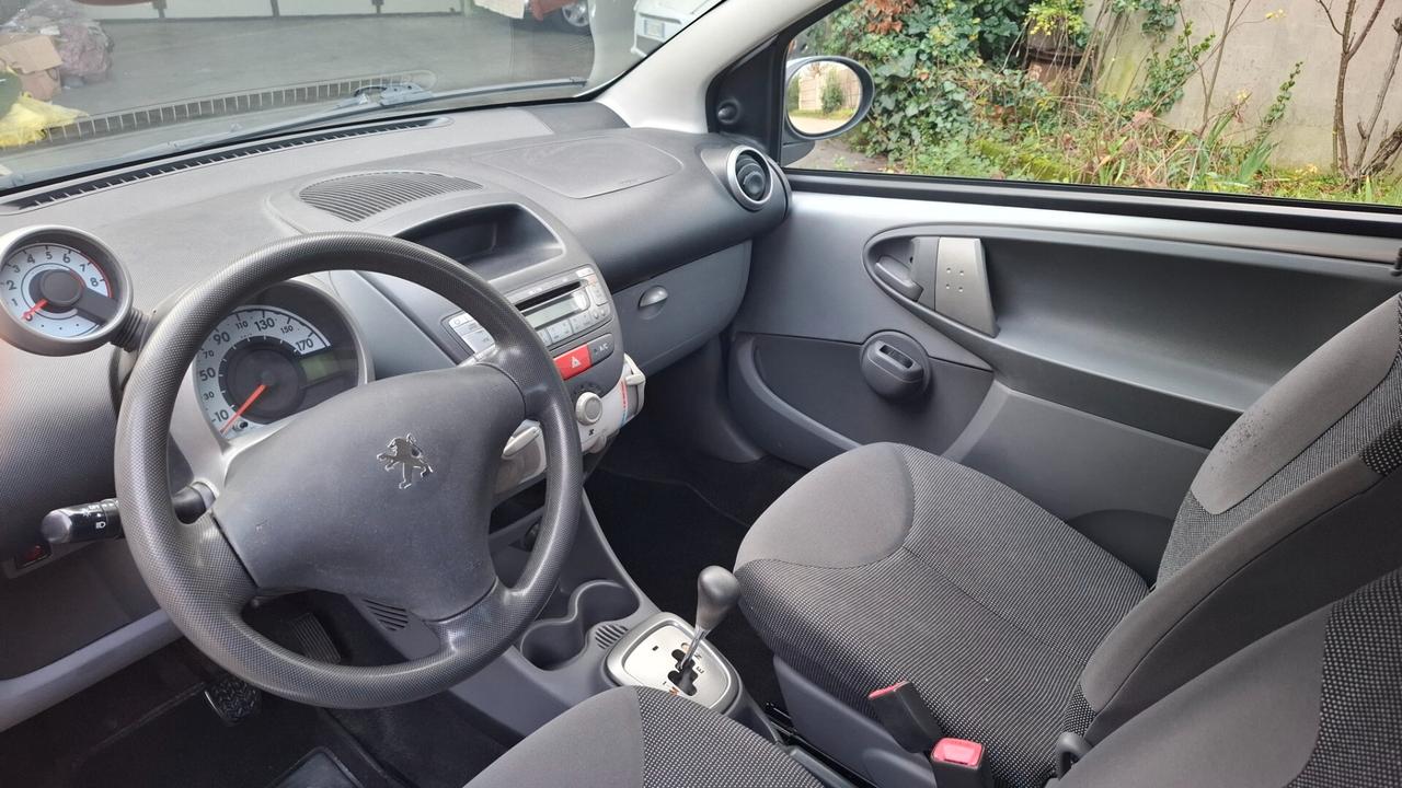 Peugeot 107 1.0 68CV 3p. Plaisir 2Tronic