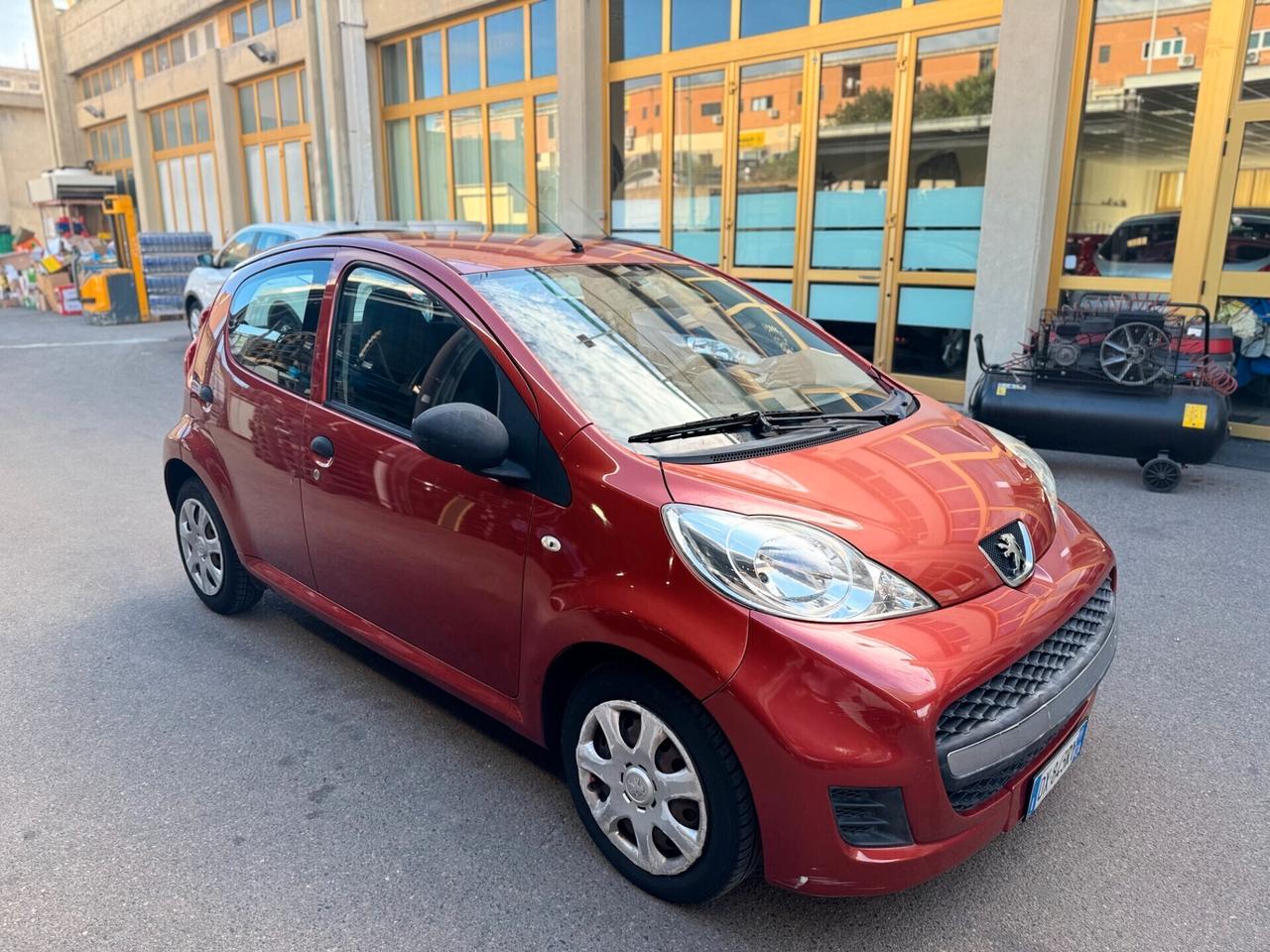 Peugeot 107 1.0 68CV 5p. Desir