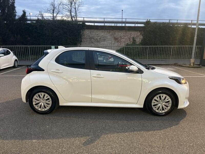 Toyota Yaris 1.0 5 porte Active