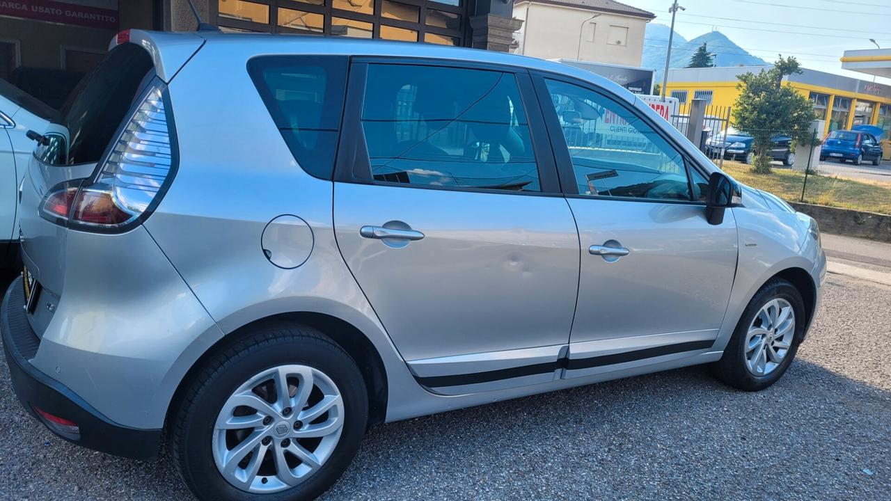 Renault Scenic XMOD 1.5 DIESEL ..