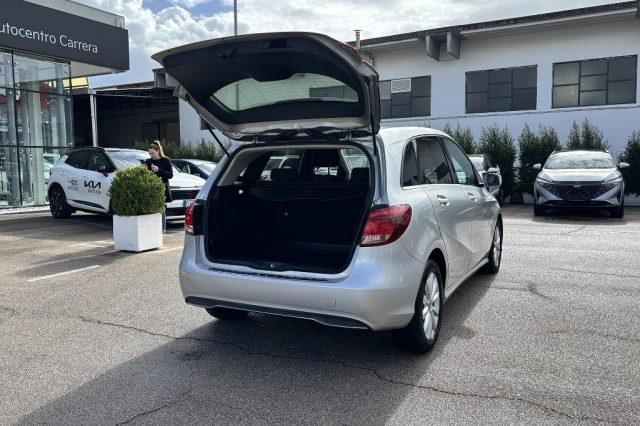 MERCEDES-BENZ B 180 d Automatic Business